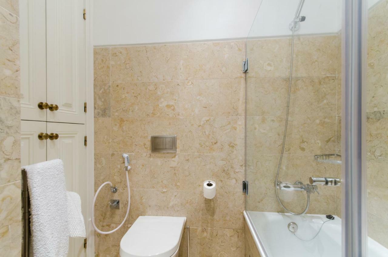 Baixa Downtown Fabulous And Sophisticate Apartment With Elevator 18Th Century Building Lisboa Dış mekan fotoğraf